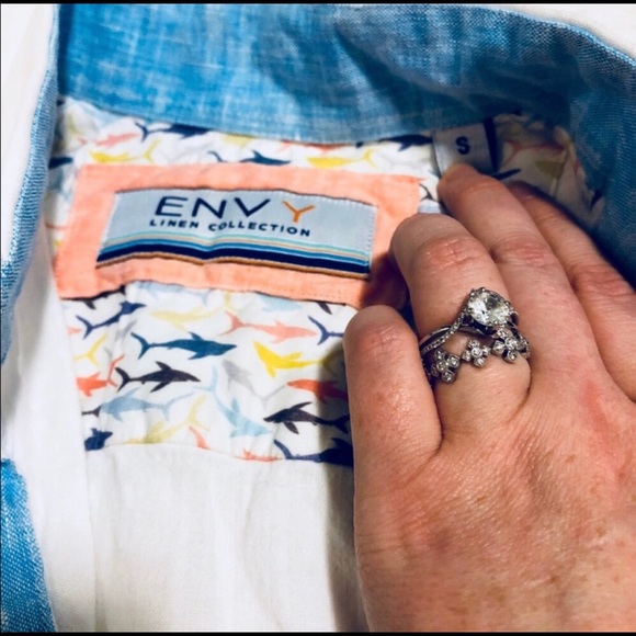 ENVY Linen Collection Button-Up - Picture 4 of 4